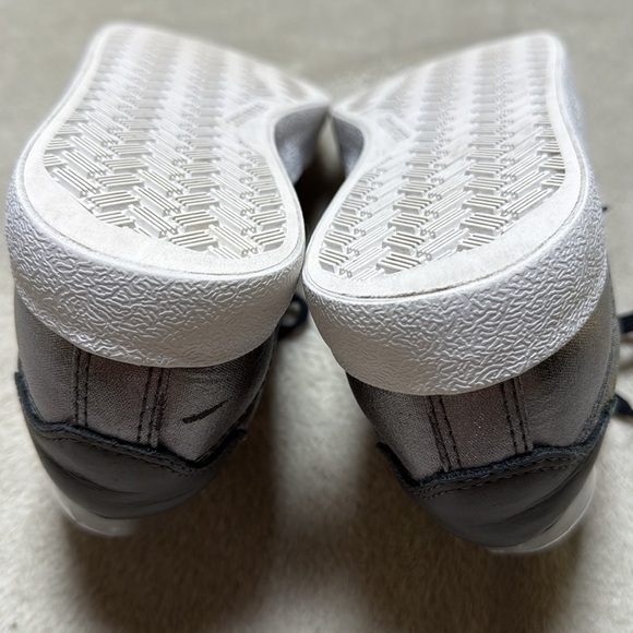 Converse Womens Metallic Silver Star Player Low Top Sneakers Black Logo Size 7.5 - Picture 8 of 11